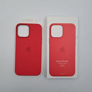 Apple Cover in Silicone Rossa con MagSafe per iPhone 13 Pro Max