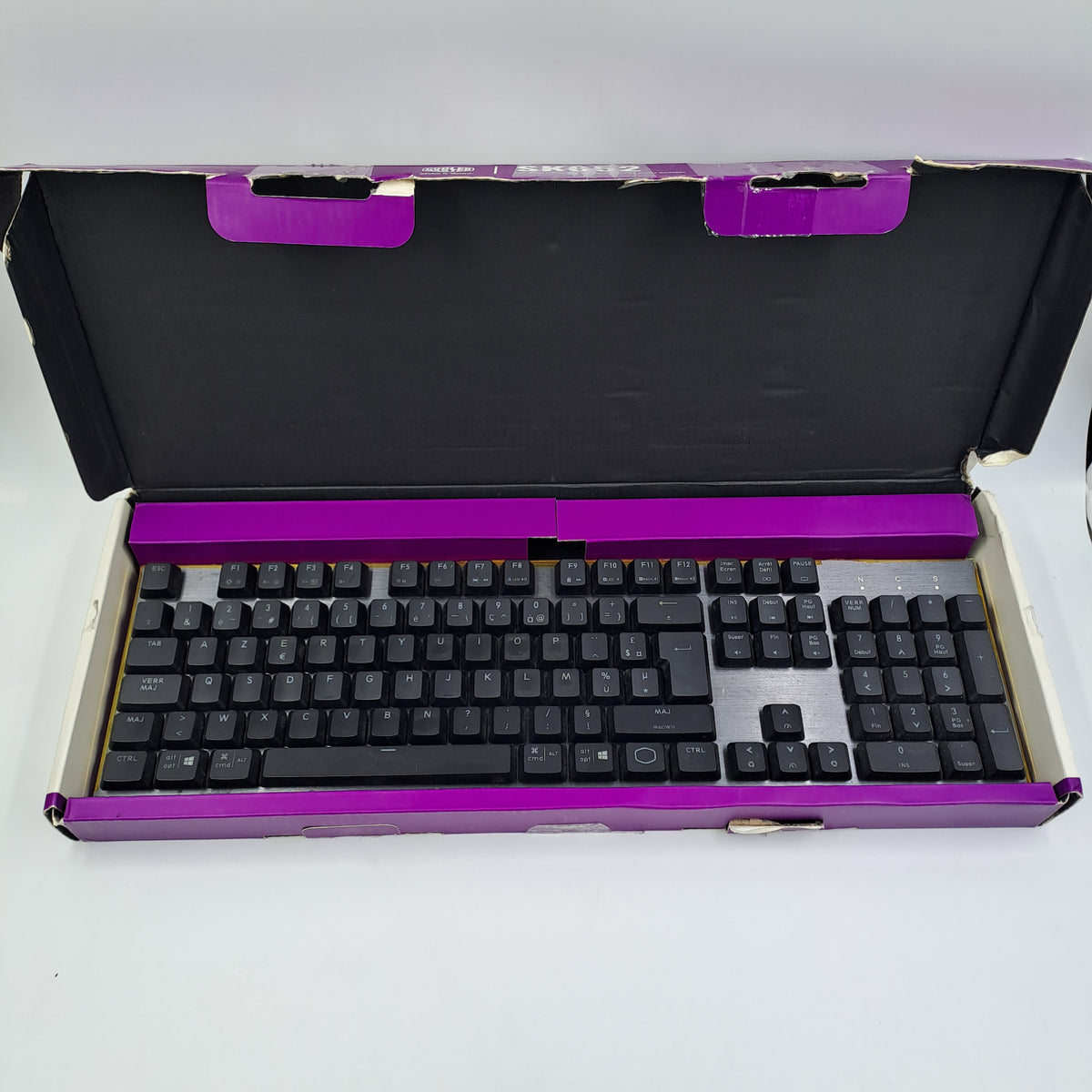 Cooler Master SK652 – Clavier mécanique compact à profil bas, format complet